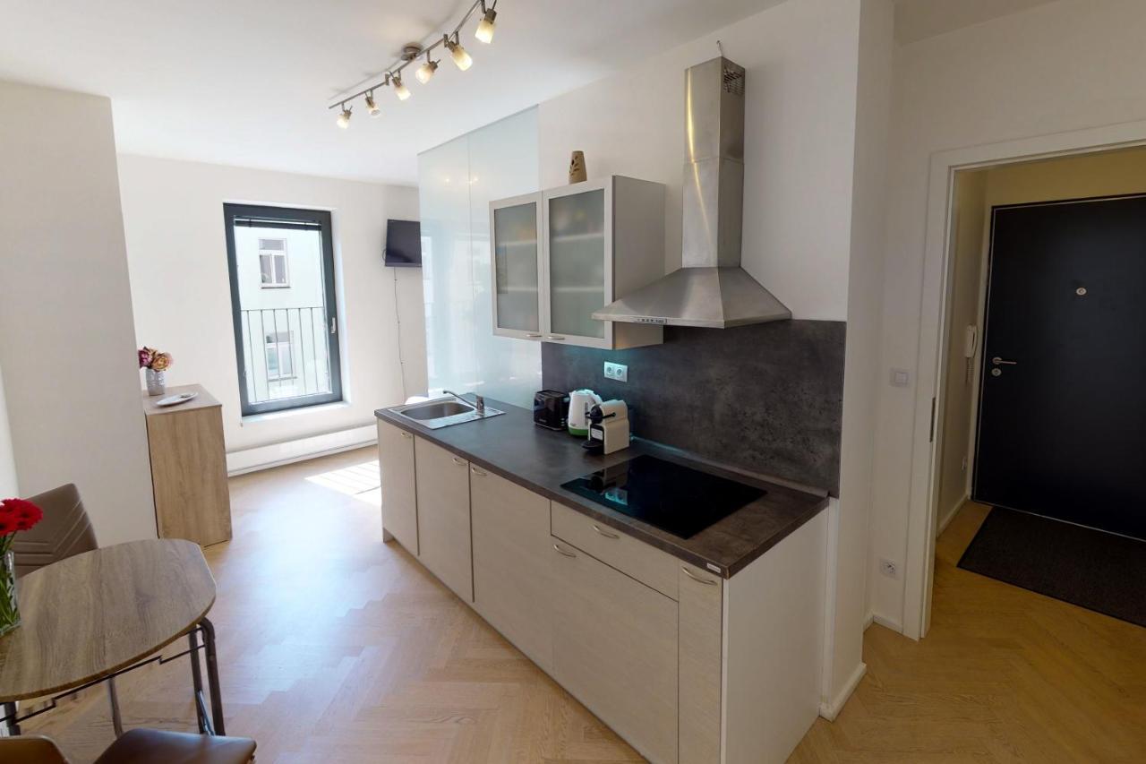 Onsite Free Garage Parking, 10Min Centre By Bus Apartment Prague Ngoại thất bức ảnh