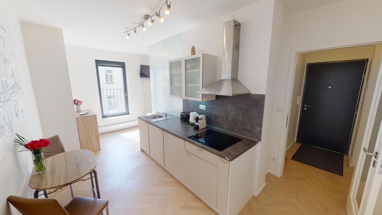 Onsite Free Garage Parking, 10Min Centre By Bus Apartment Prague Ngoại thất bức ảnh